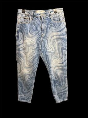 Hollister Swirl-Pattern Light Blue Straight ankle Jeans